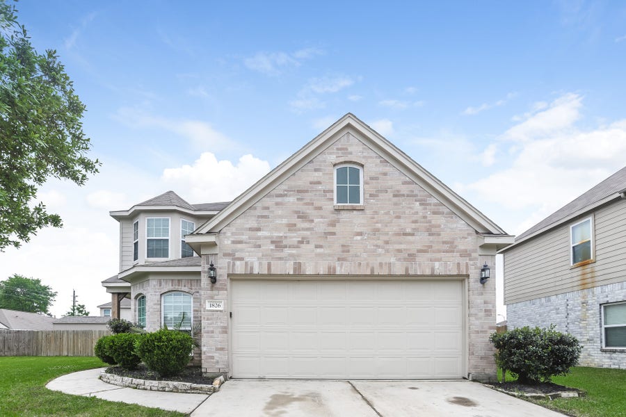 Property photo for 1826 Sun Point Court, Humble, TX