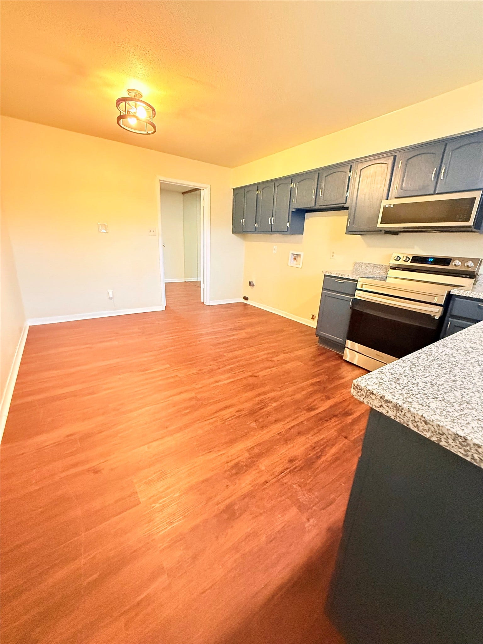 6401 Deihl Road, #804, Houston, TX 77092 6401 Deihl Road, #804, Houston, TX 77092