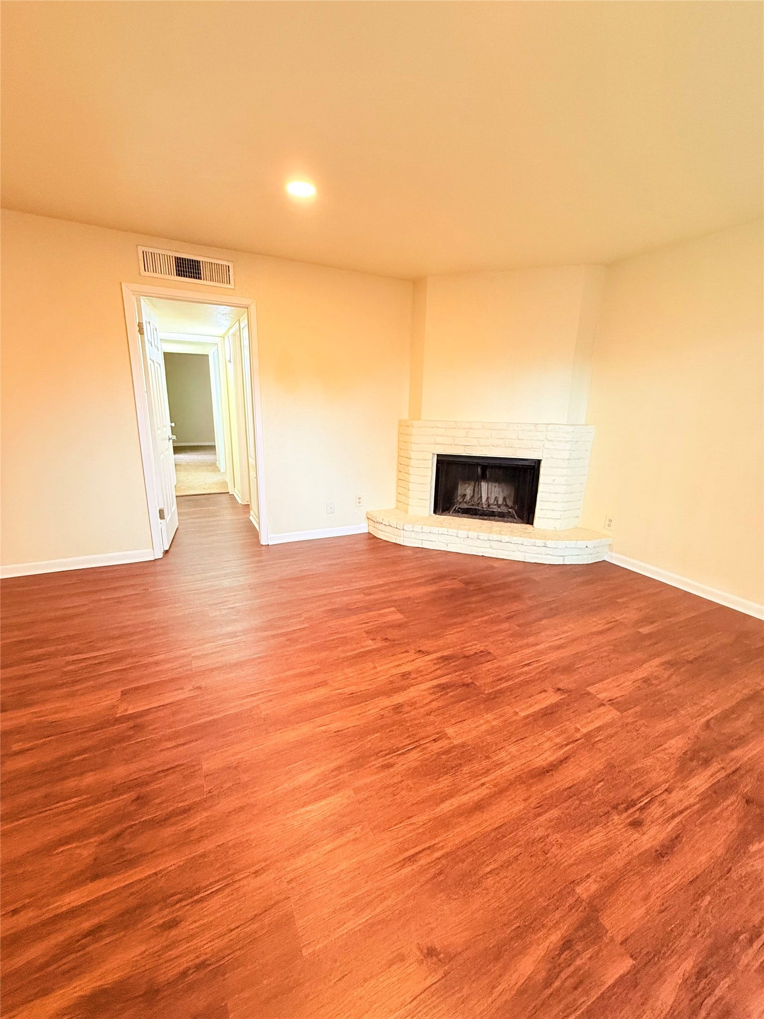 6401 Deihl Road, #804, Houston, TX 77092 6401 Deihl Road, #804, Houston, TX 77092