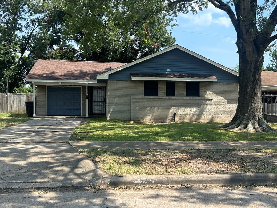 Property photo for 10211 Hinds Street, Houston, TX
