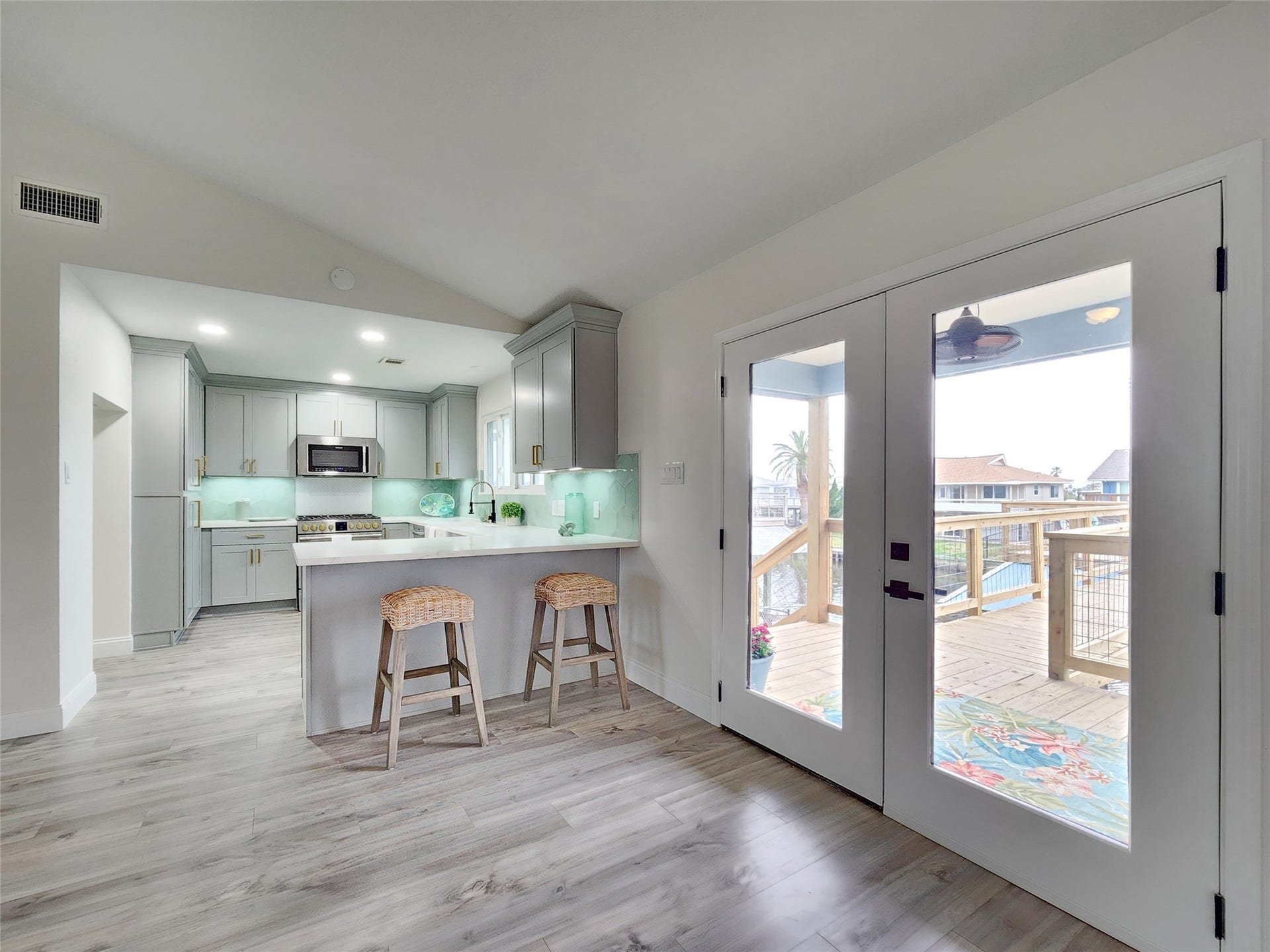 288 Ling Street, Bayou Vista, TX 77563 288 Ling Street, Bayou Vista, TX 77563