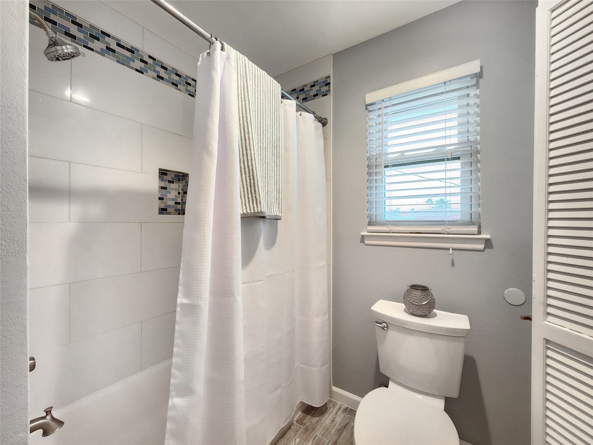 288 Ling Street, Bayou Vista, TX 77563 288 Ling Street, Bayou Vista, TX 77563