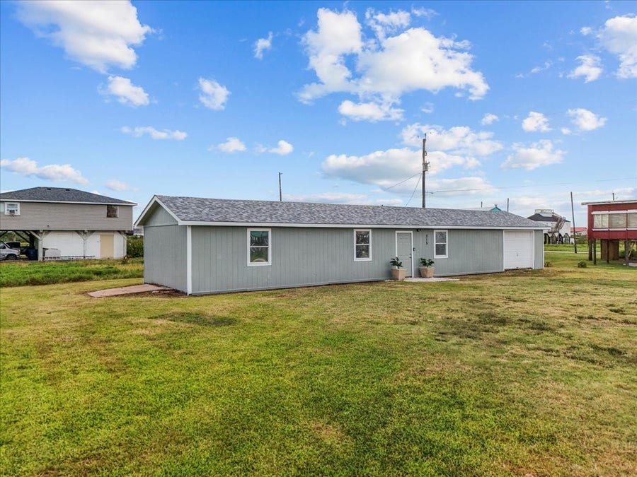 Property photo for 515 Thunder Road, Surfside Beach, TX