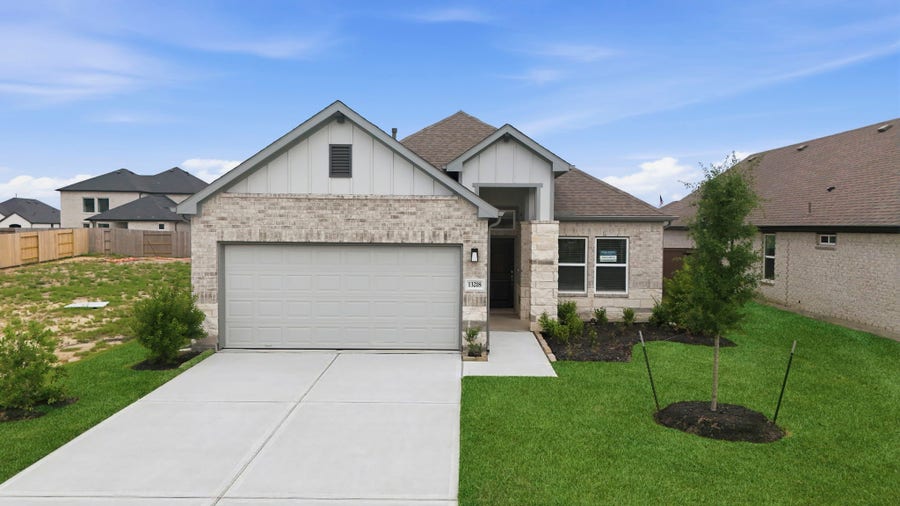 Property photo for 13218 Hayden Peak Drive, Iowa Colony, TX