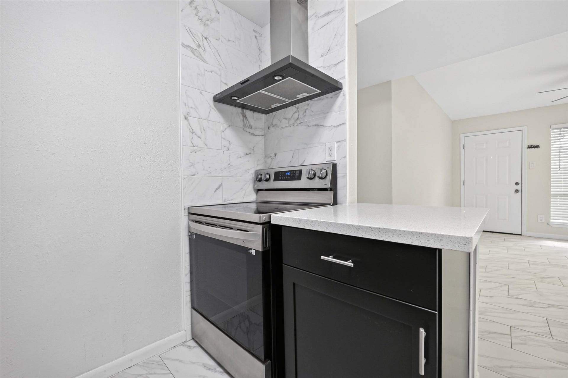 5929 Queensloch Drive, #131, Houston, TX 77096 5929 Queensloch Drive, #131, Houston, TX 77096