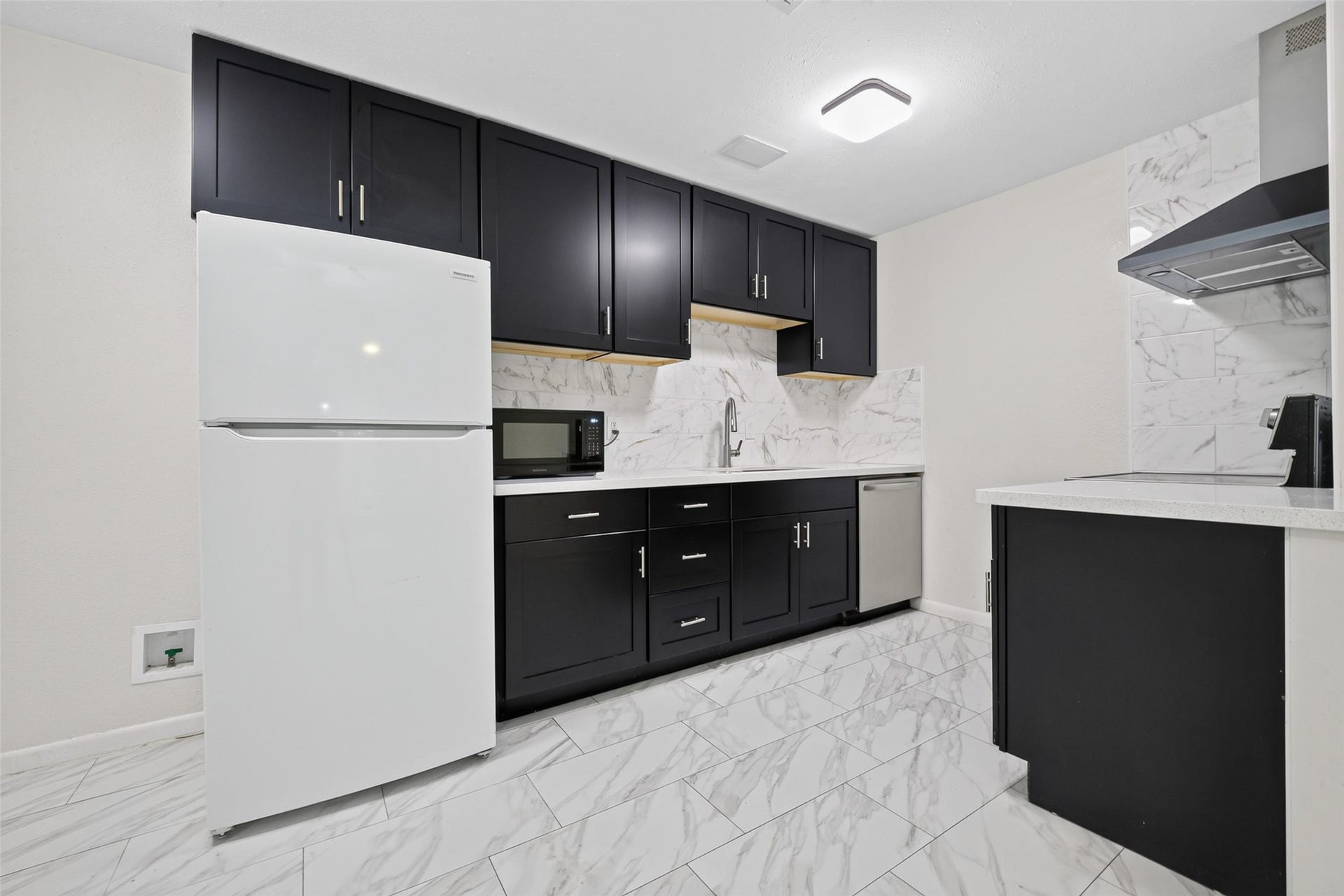 5929 Queensloch Drive, #131, Houston, TX 77096 5929 Queensloch Drive, #131, Houston, TX 77096
