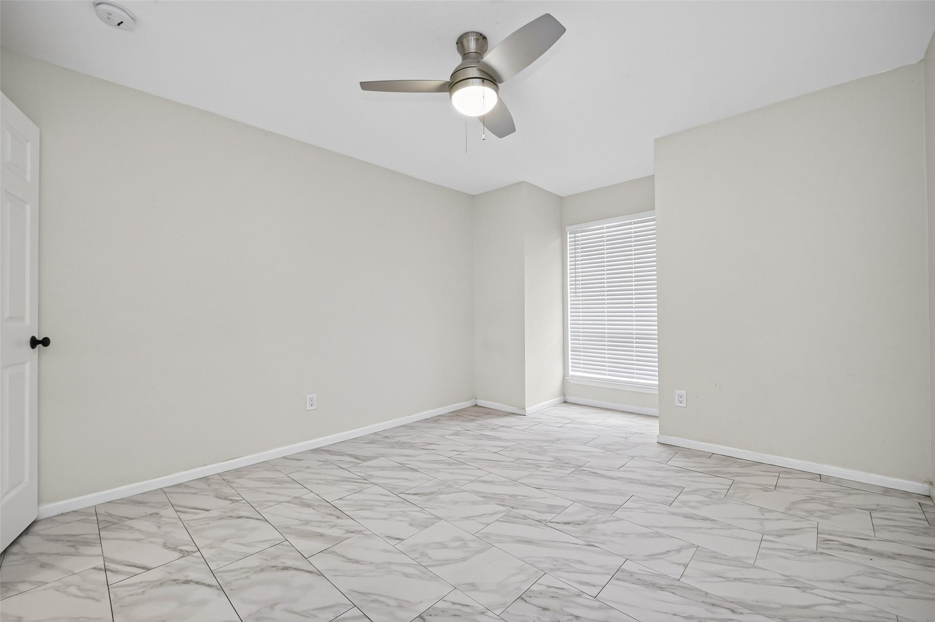 5929 Queensloch Drive, #131, Houston, TX 77096 5929 Queensloch Drive, #131, Houston, TX 77096