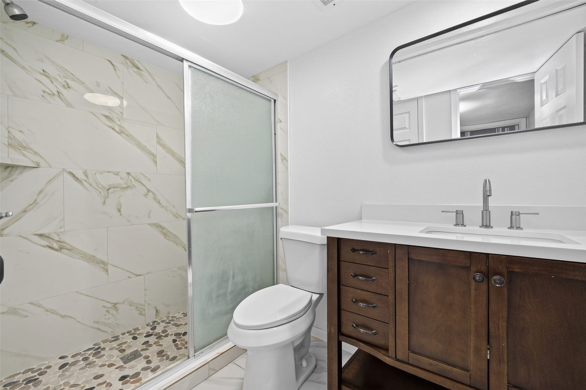5929 Queensloch Drive, #131, Houston, TX 77096 5929 Queensloch Drive, #131, Houston, TX 77096