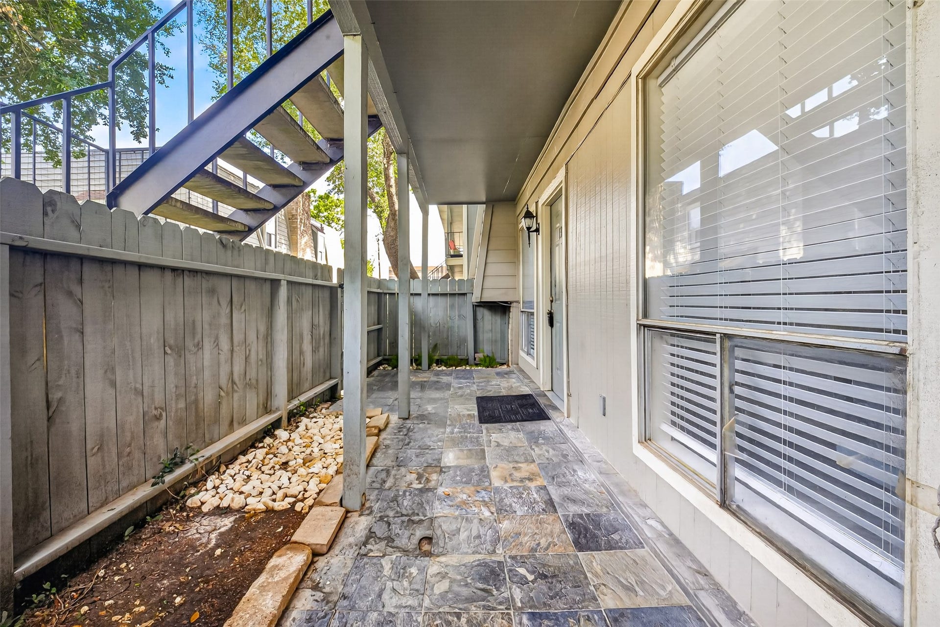 5929 Queensloch Drive, #131, Houston, TX 77096 5929 Queensloch Drive, #131, Houston, TX 77096