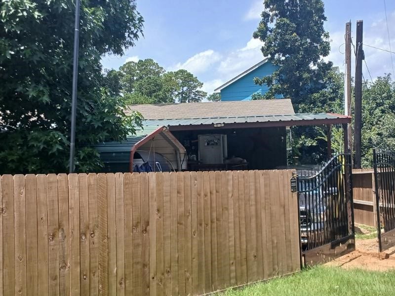16623 Eastchase, Montgomery, TX 77316 16623 Eastchase, Montgomery, TX 77316