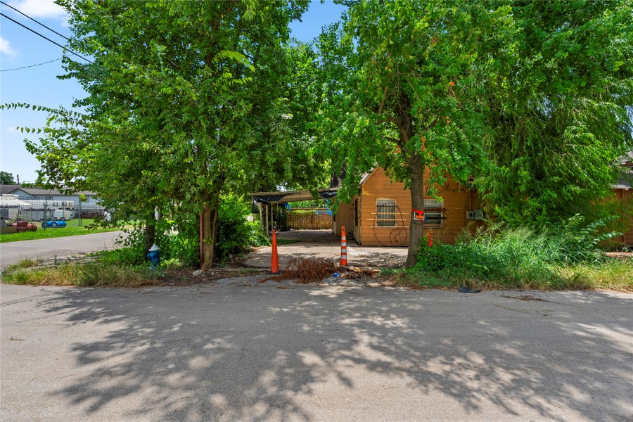 Property photo for 6202 Conley Street, Houston, TX