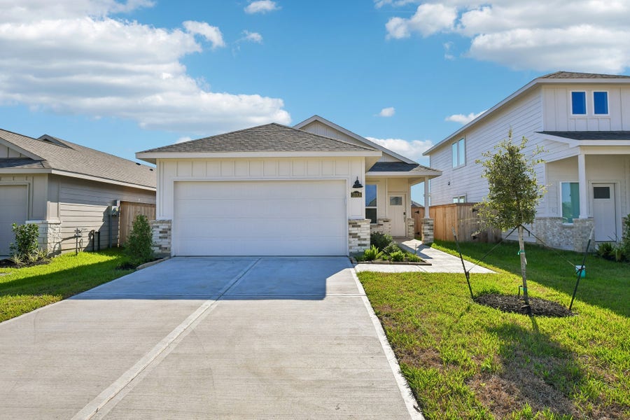 Property photo for 31018 Rivage Beach Drive, Huffman, TX