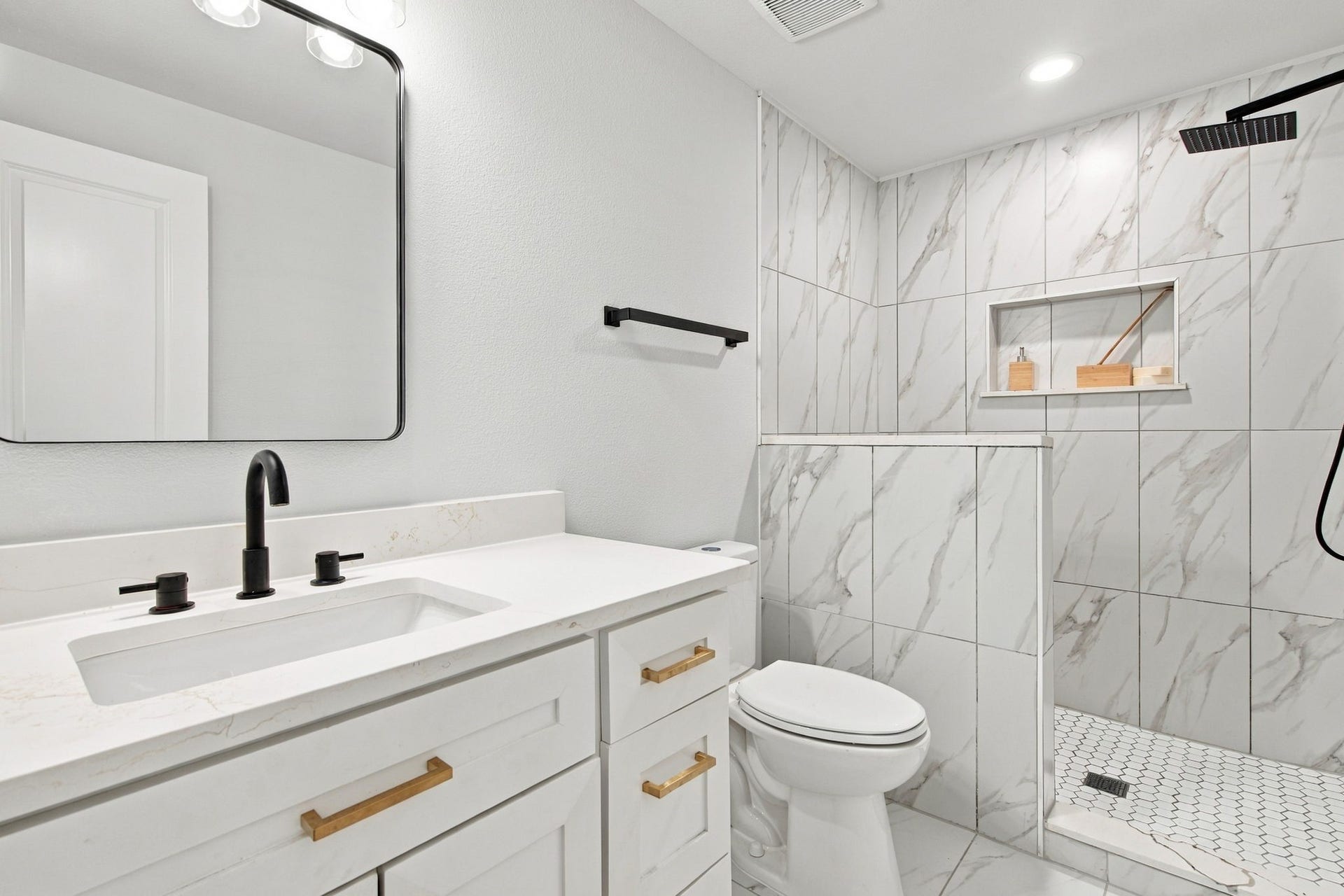 7734 Arrowhead Lane, Houston, TX 77075