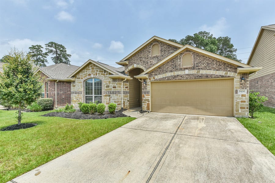 Property photo for 24042 Schults Meadow Lane, Spring, TX