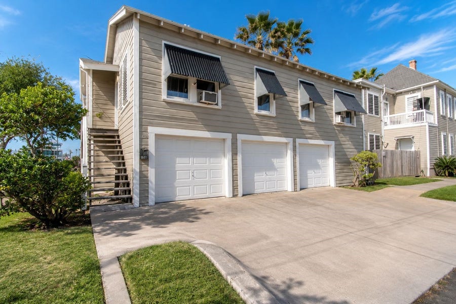 Property photo for 1011 9th St, #1, Galveston, TX