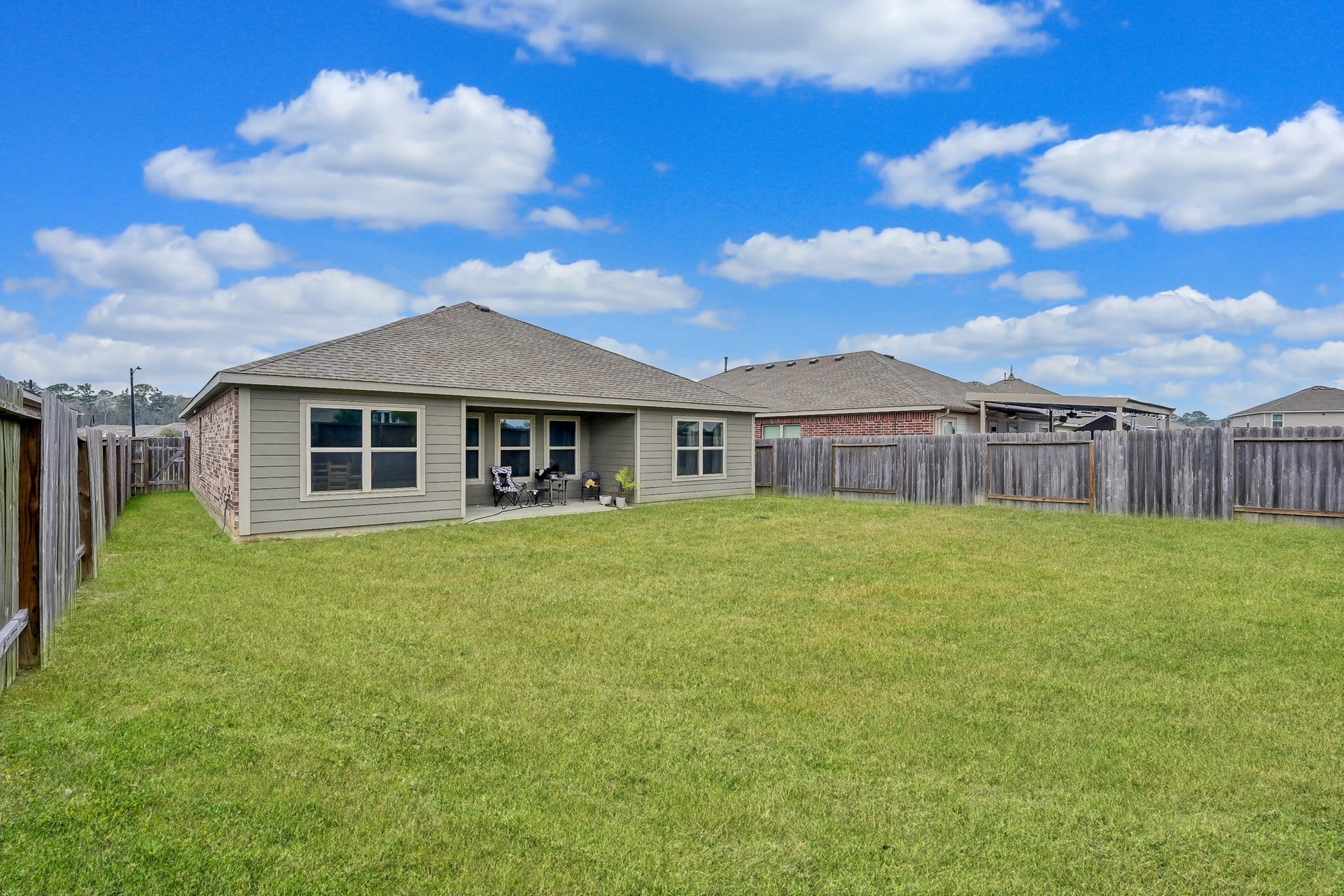 15127 Willow Tree Lane, New Caney, TX 77357