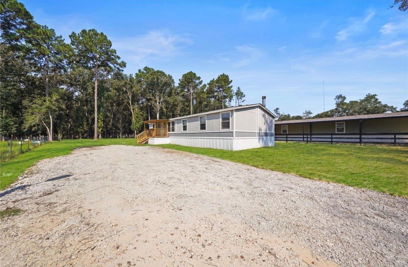 15750 W Relza Drive, Splendora, TX 77372