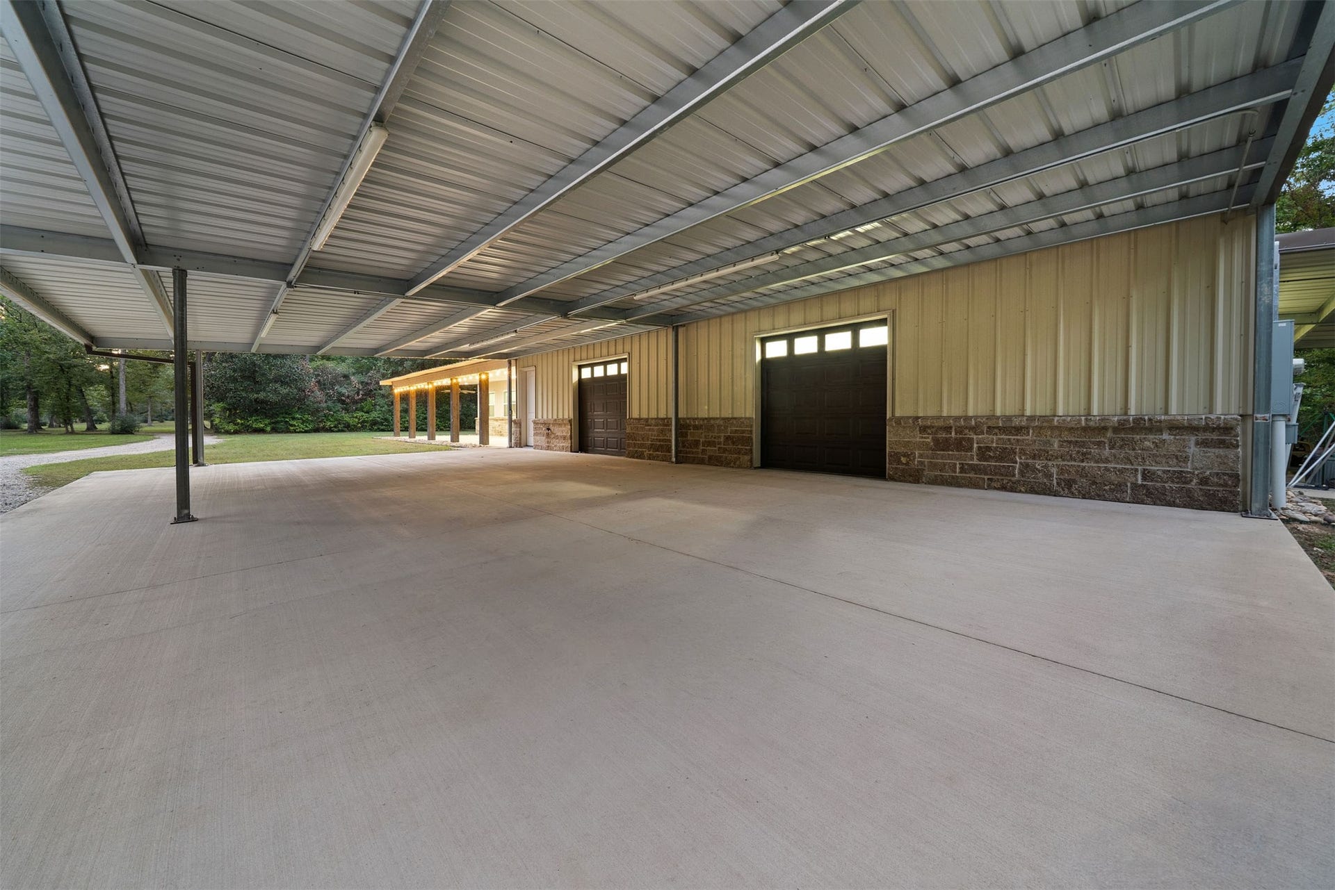 6970 Longmire Road, Conroe, TX 77304 6970 Longmire Road, Conroe, TX 77304