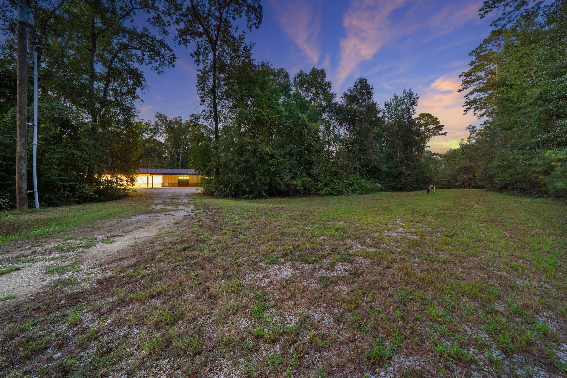 6970 Longmire Road, Conroe, TX 77304 6970 Longmire Road, Conroe, TX 77304