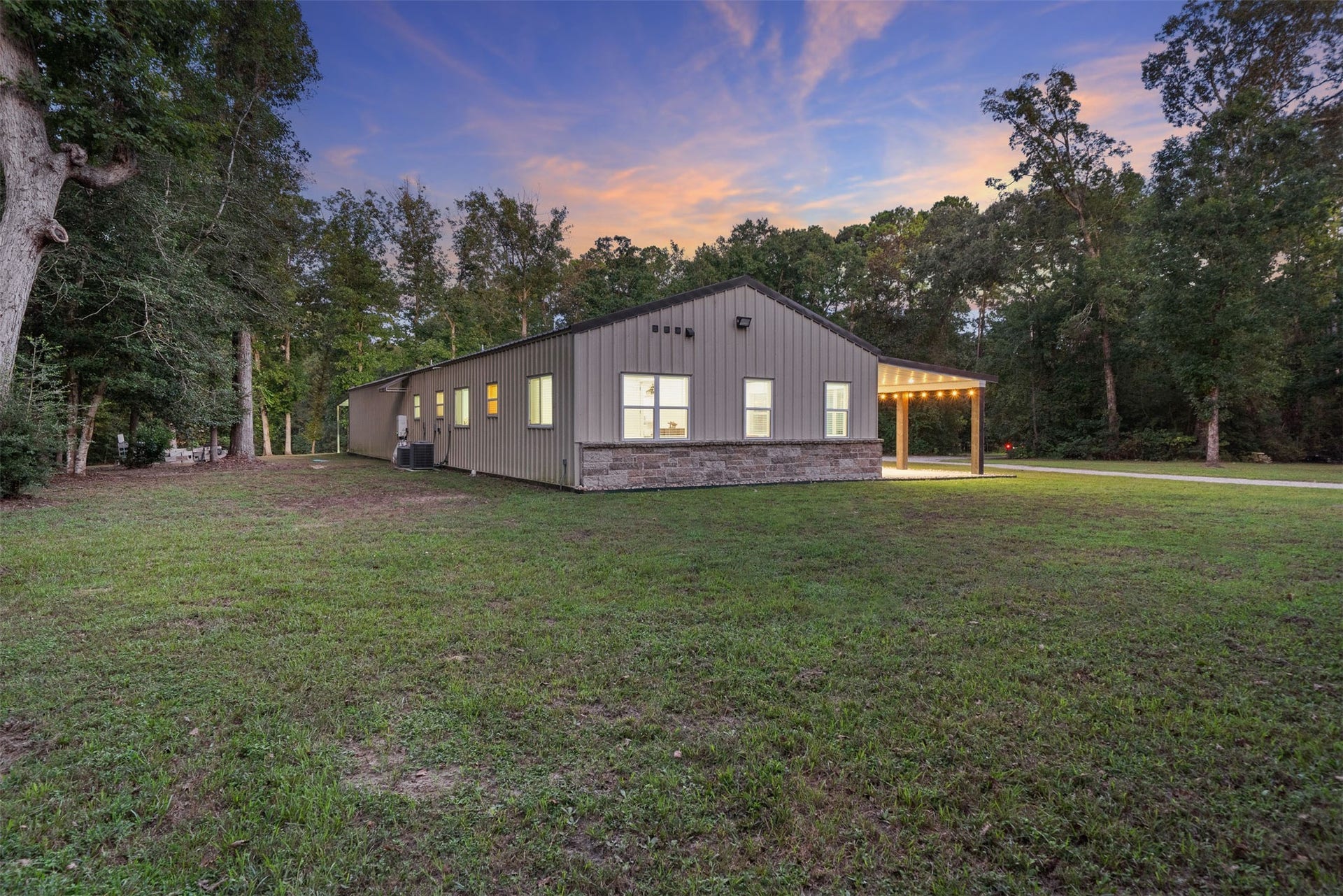 6970 Longmire Road, Conroe, TX 77304 6970 Longmire Road, Conroe, TX 77304