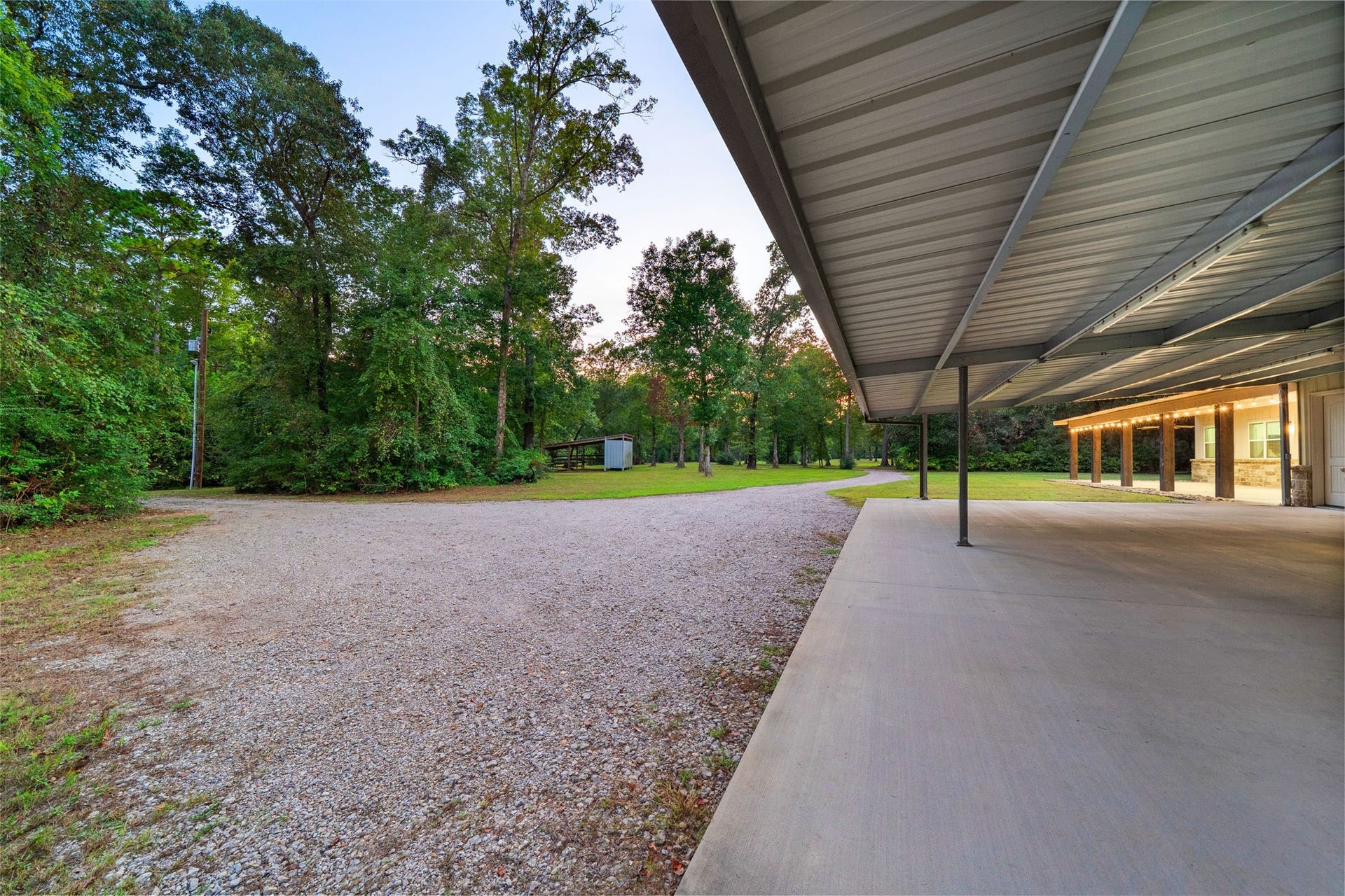 6970 Longmire Road, Conroe, TX 77304 6970 Longmire Road, Conroe, TX 77304