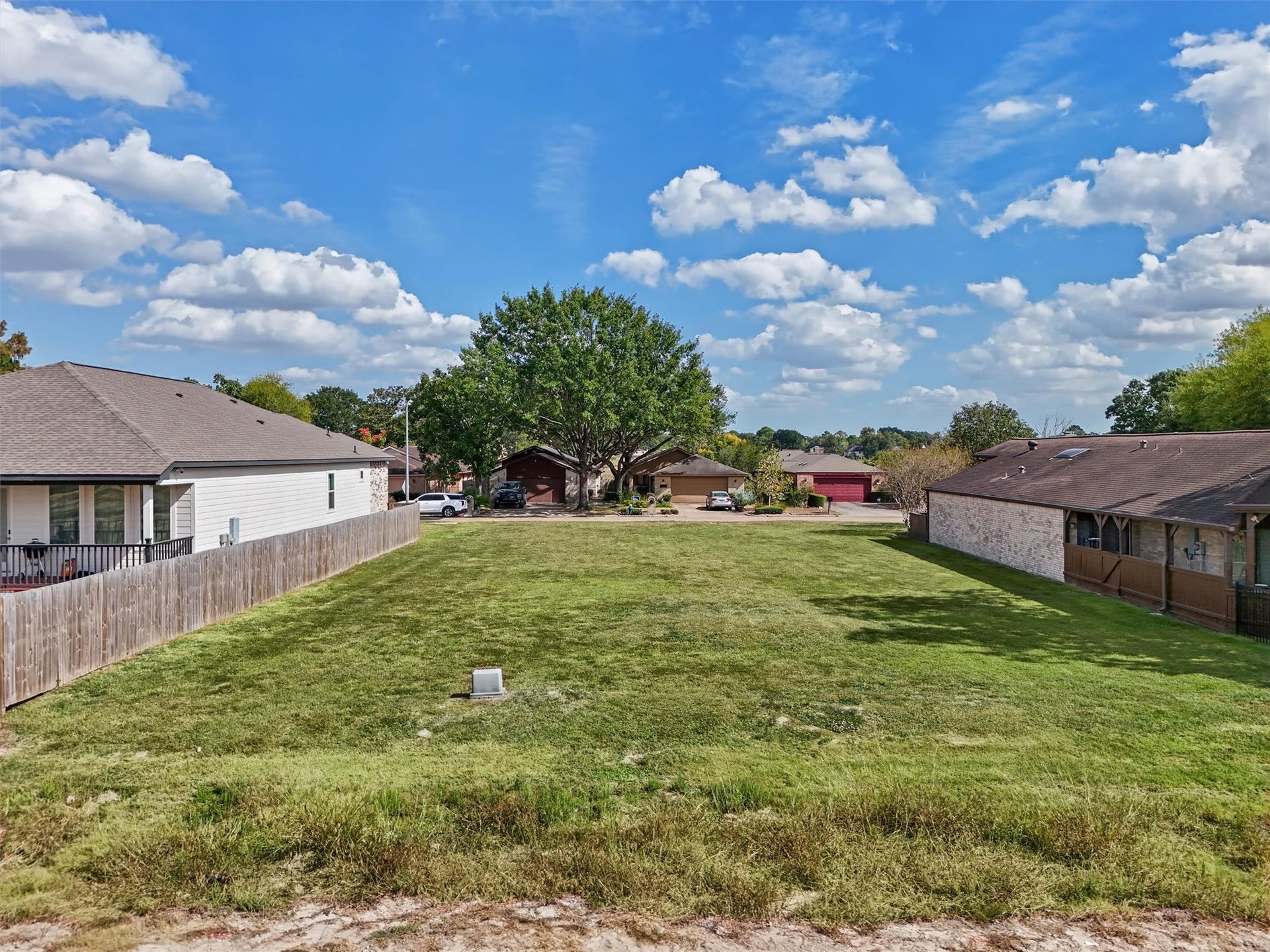 7713 Green Lawn Drive, Houston, TX 77088 7713 Green Lawn Drive, Houston, TX 77088