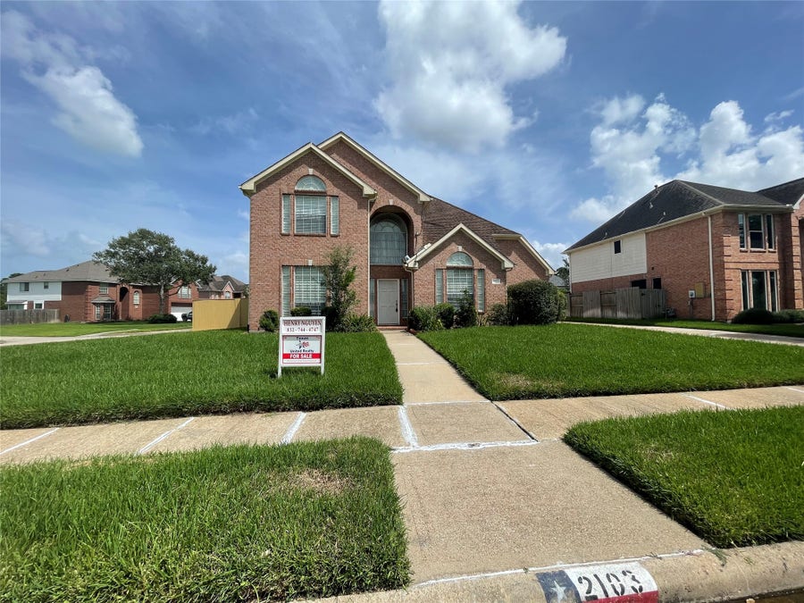 Property photo for 2103 Five Iron Drive, Houston, TX