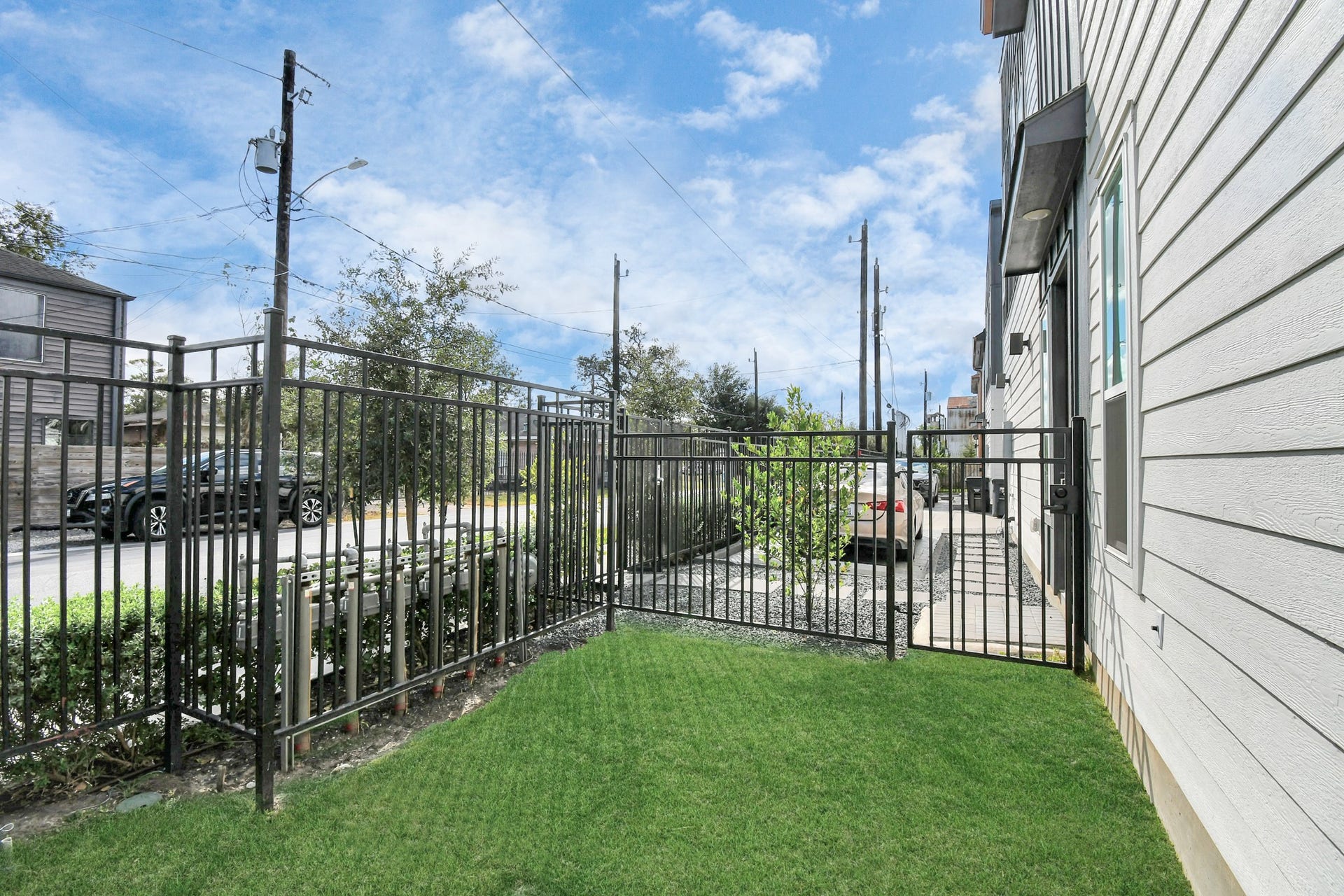 829 N Emile Street, Houston, TX 77020 829 N Emile Street, Houston, TX 77020