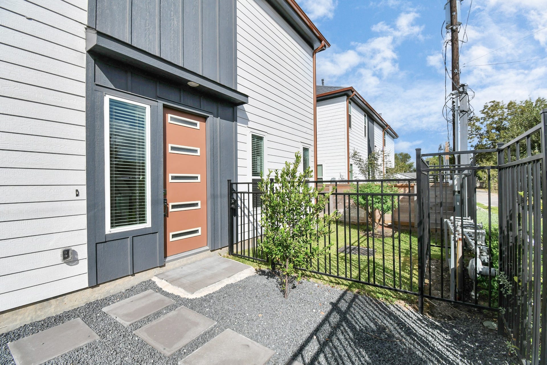 829 N Emile Street, Houston, TX 77020 829 N Emile Street, Houston, TX 77020