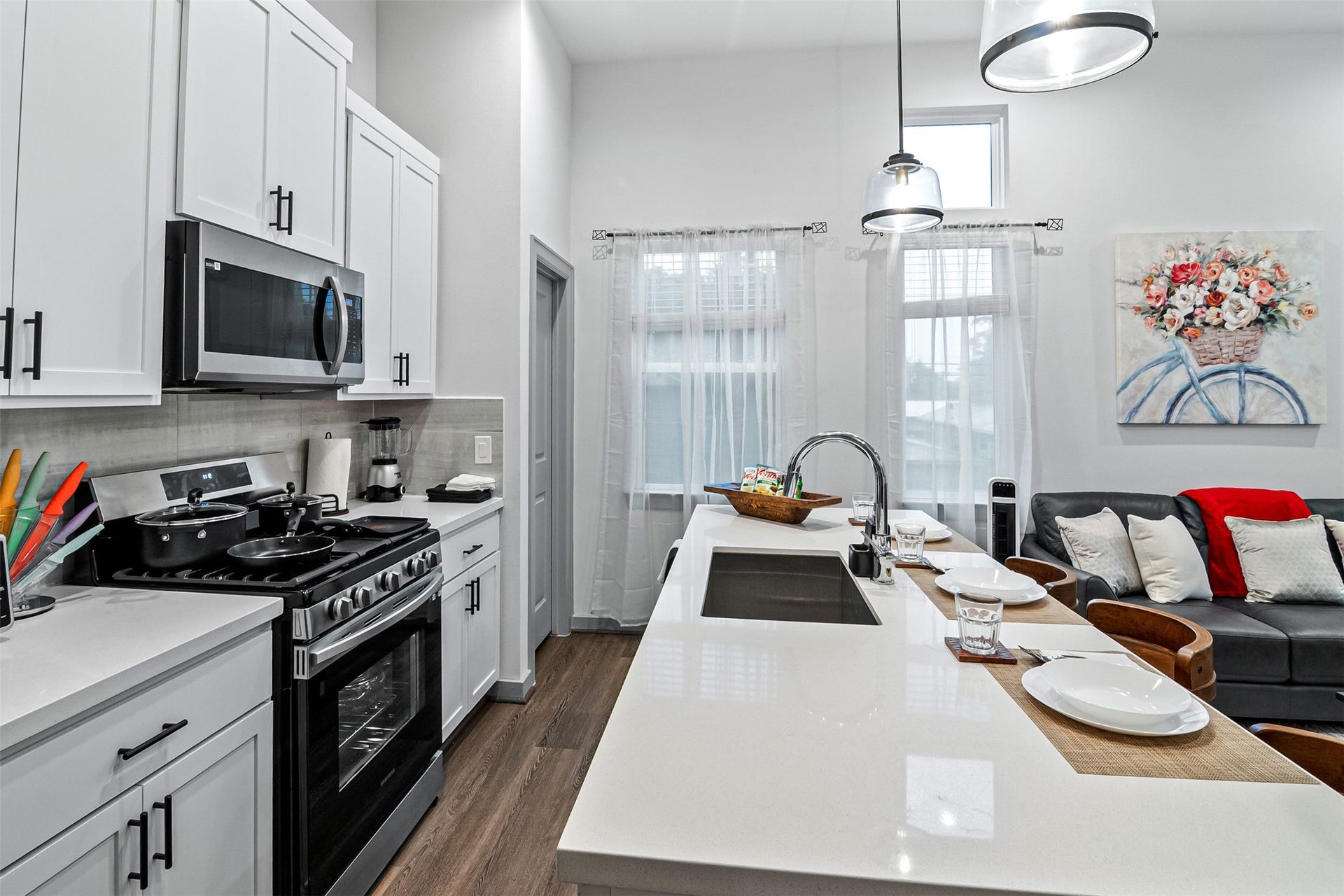 829 N Emile Street, Houston, TX 77020 829 N Emile Street, Houston, TX 77020