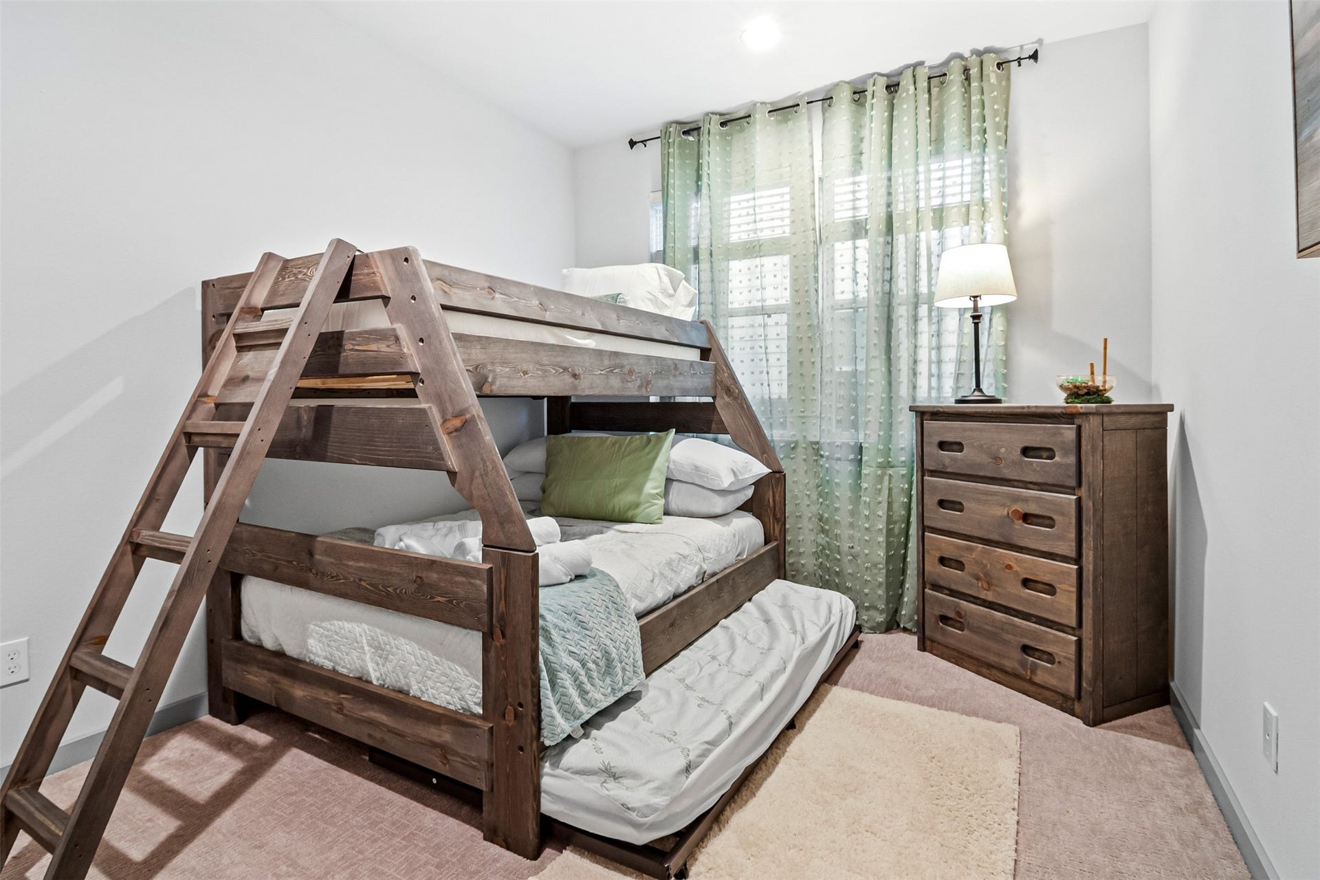 829 N Emile Street, Houston, TX 77020 829 N Emile Street, Houston, TX 77020