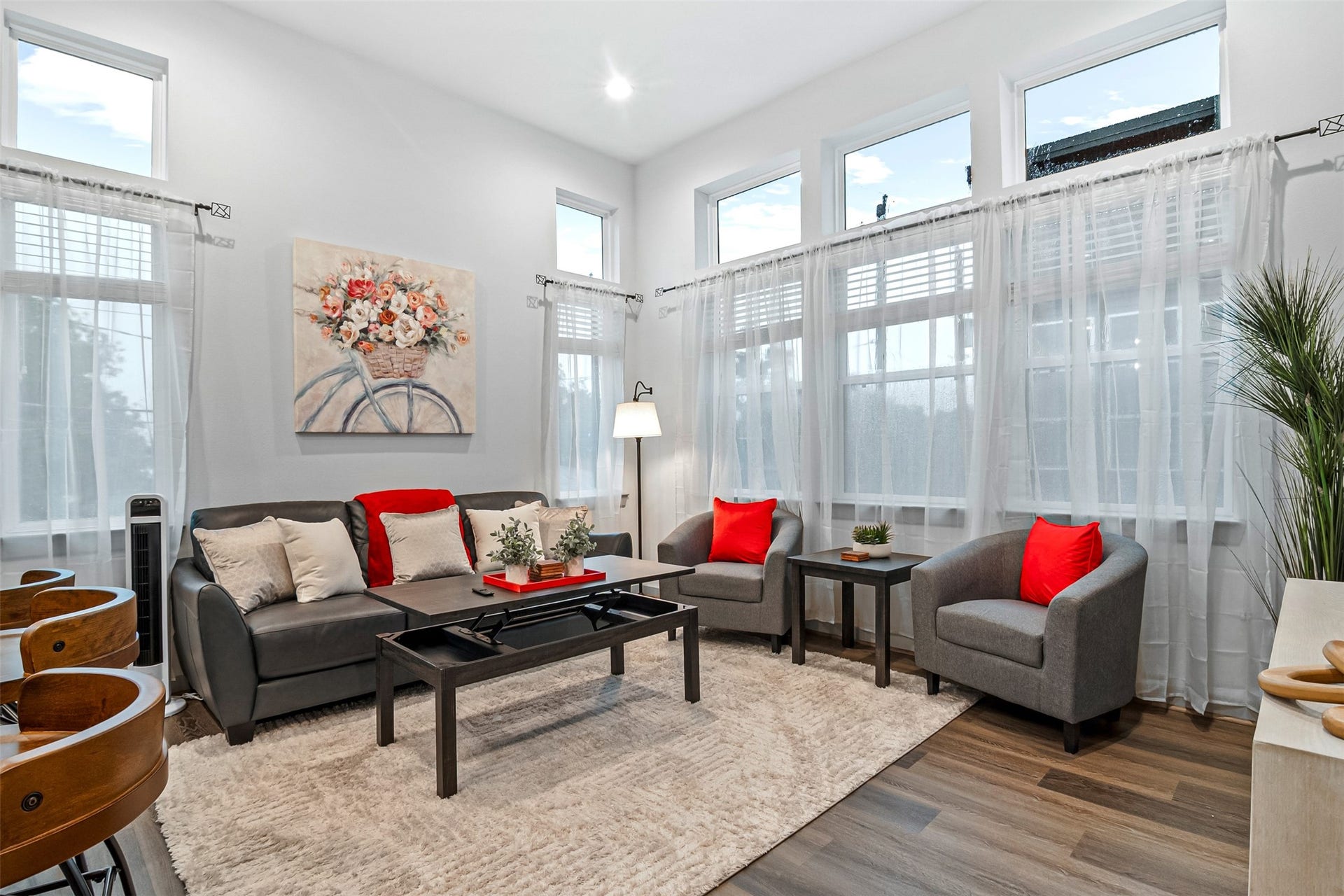 829 N Emile Street, Houston, TX 77020 829 N Emile Street, Houston, TX 77020