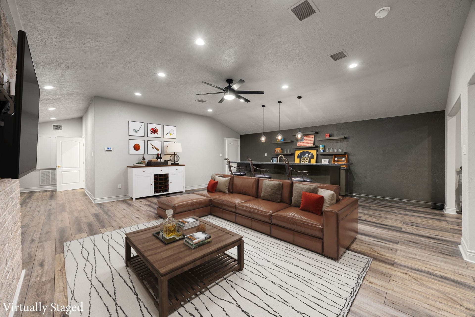 11956 White Oak Crossing, Conroe, TX 77385 Virtually staged gameroom offers flexible space for entertainment and recreation.