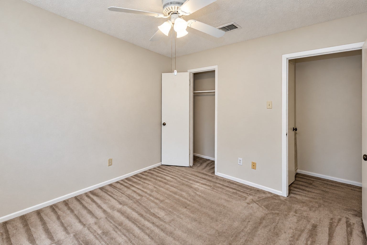 3414 Lake Ridge Bend, Spring, TX 77380 3414 Lake Ridge Bend, Spring, TX 77380
