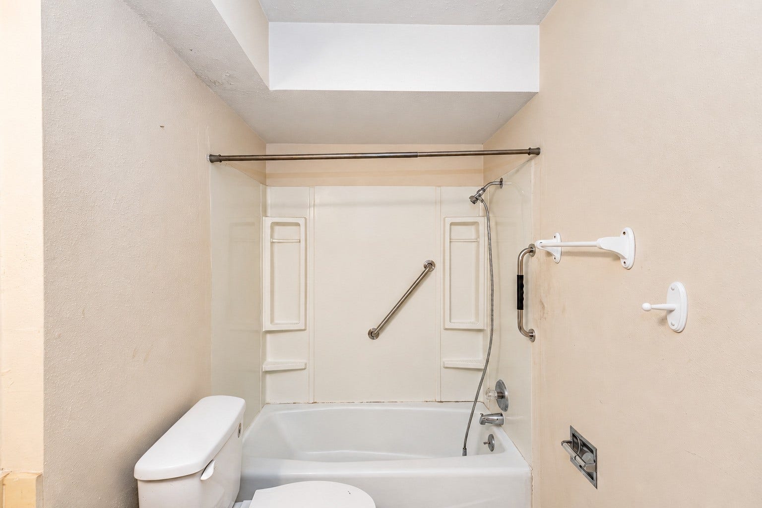 3414 Lake Ridge Bend, Spring, TX 77380 3414 Lake Ridge Bend, Spring, TX 77380