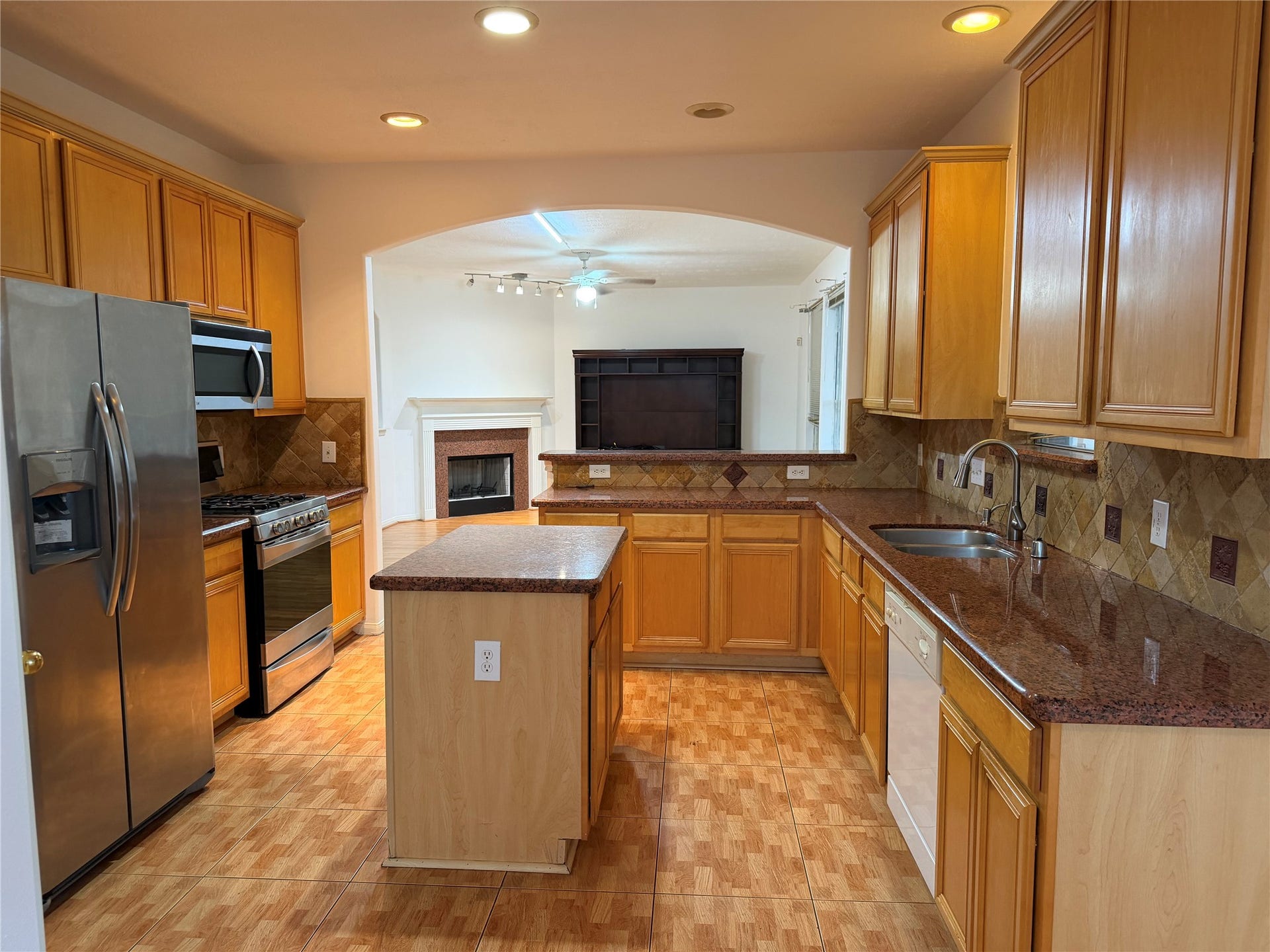 10331 Low Bridge Lane, Sugar Land, TX 77498 10331 Low Bridge Lane, Sugar Land, TX 77498
