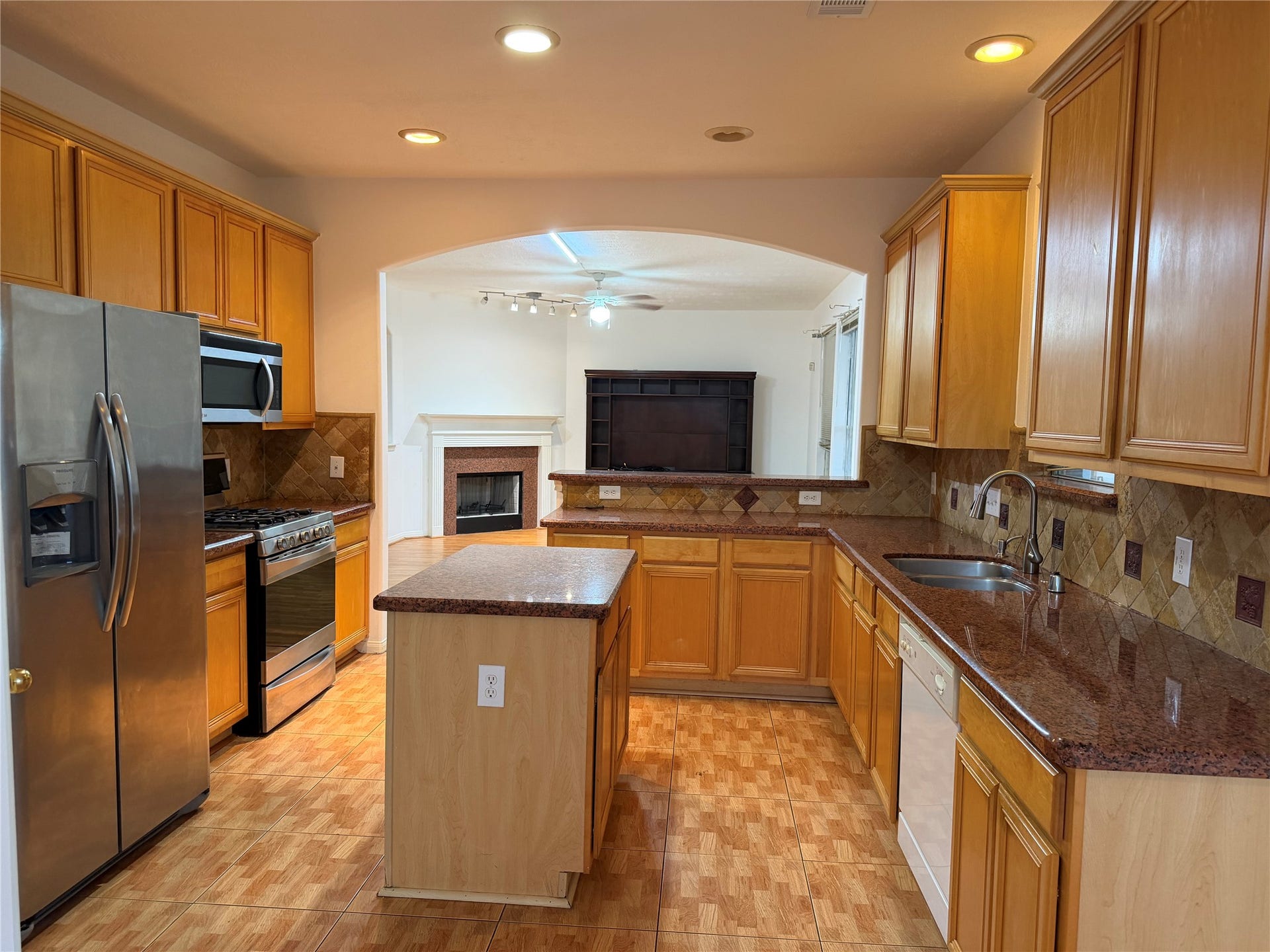 10331 Low Bridge Lane, Sugar Land, TX 77498 10331 Low Bridge Lane, Sugar Land, TX 77498