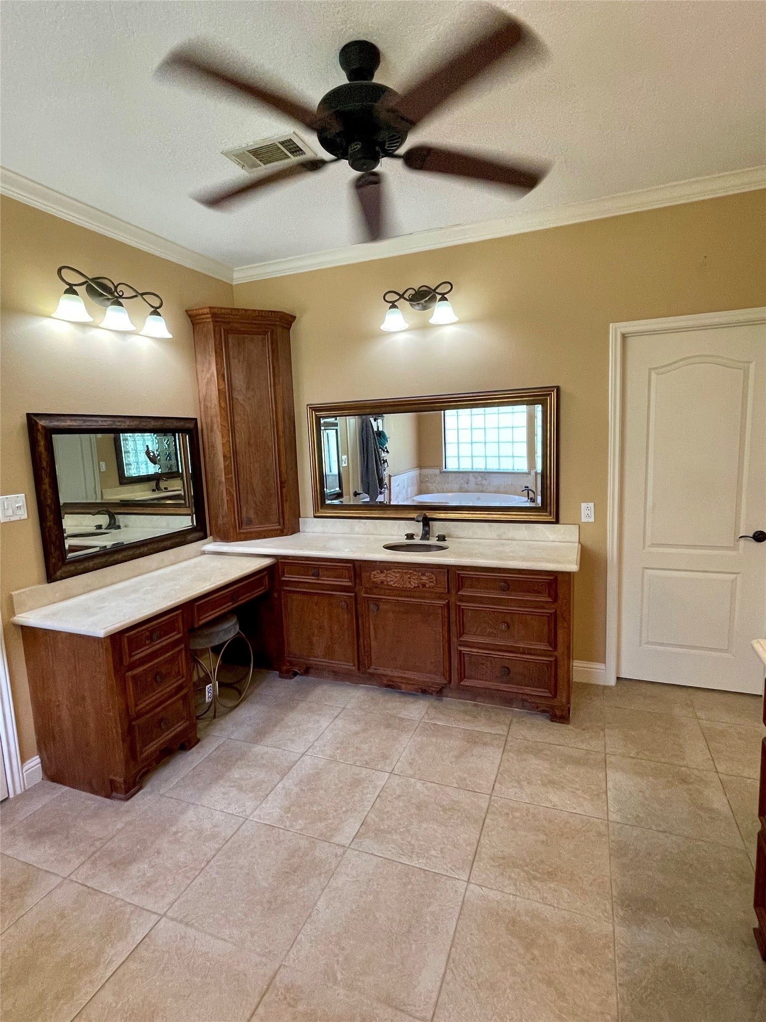 4138 Lakepointe Forest Drive, Seabrook, TX 77586 4138 Lakepointe Forest Drive, Seabrook, TX 77586