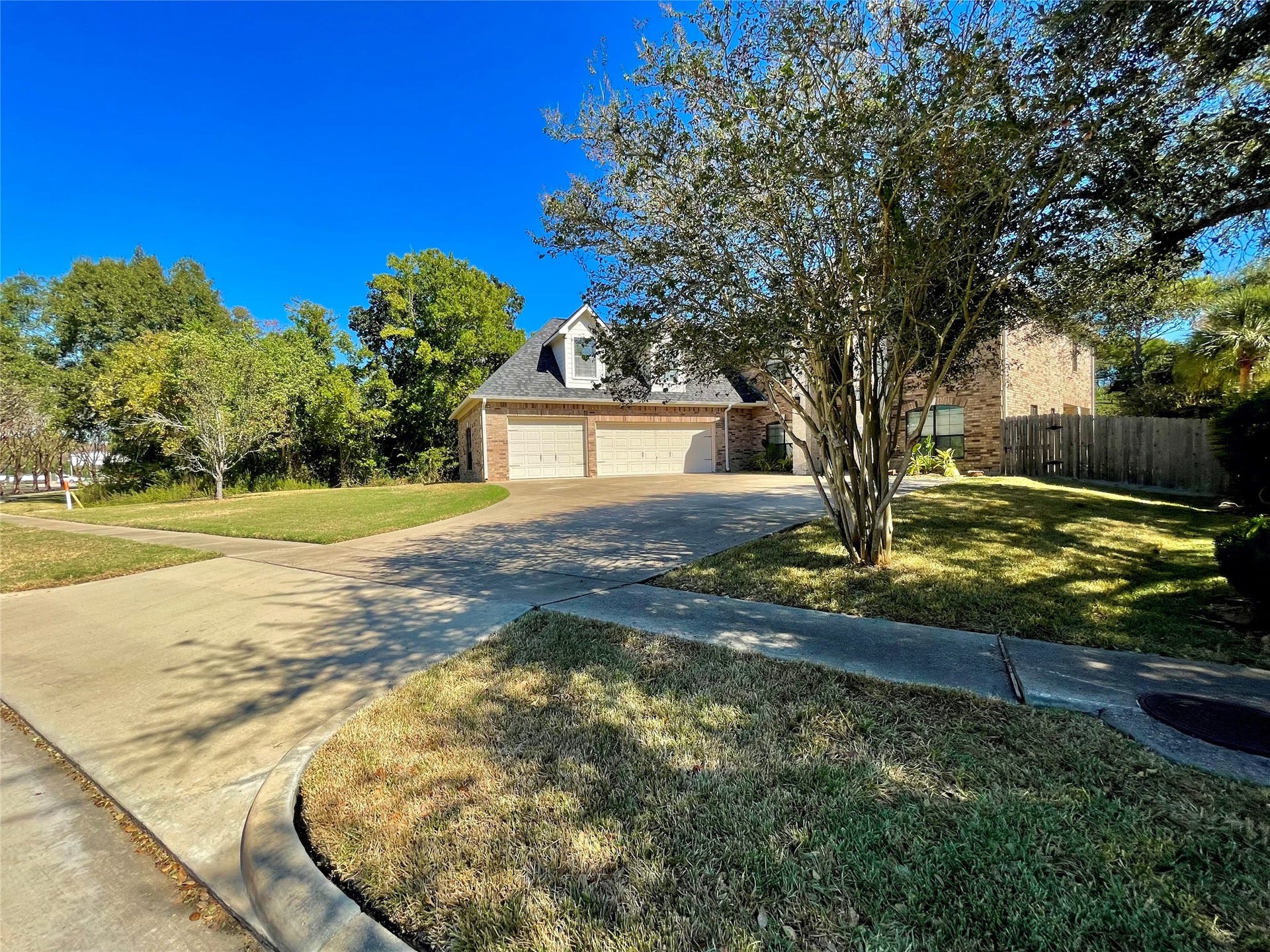 4138 Lakepointe Forest Drive, Seabrook, TX 77586 4138 Lakepointe Forest Drive, Seabrook, TX 77586