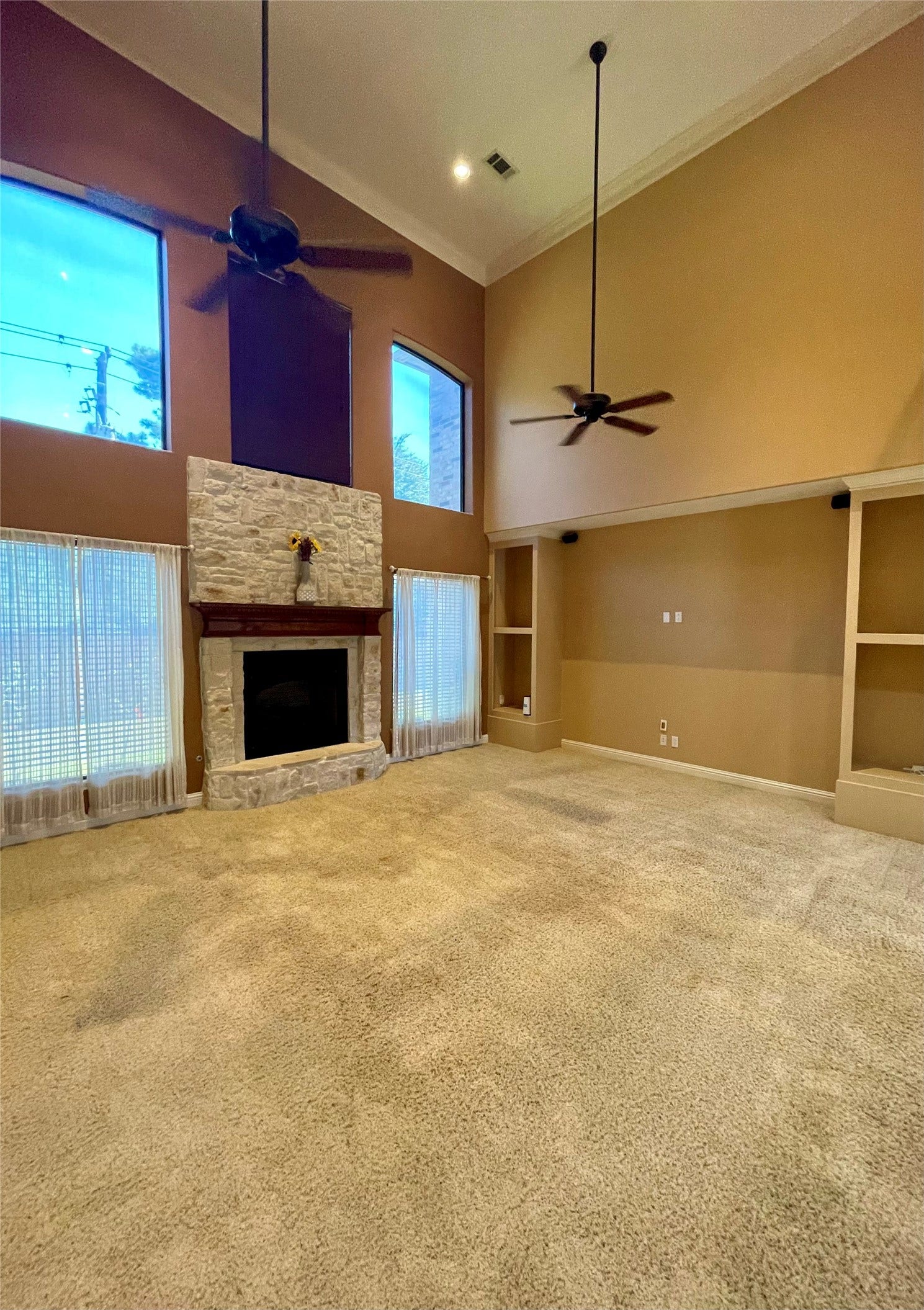 4138 Lakepointe Forest Drive, Seabrook, TX 77586 4138 Lakepointe Forest Drive, Seabrook, TX 77586