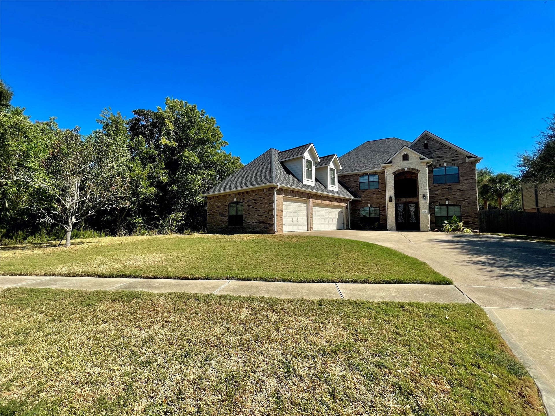 4138 Lakepointe Forest Drive, Seabrook, TX 77586 4138 Lakepointe Forest Drive, Seabrook, TX 77586