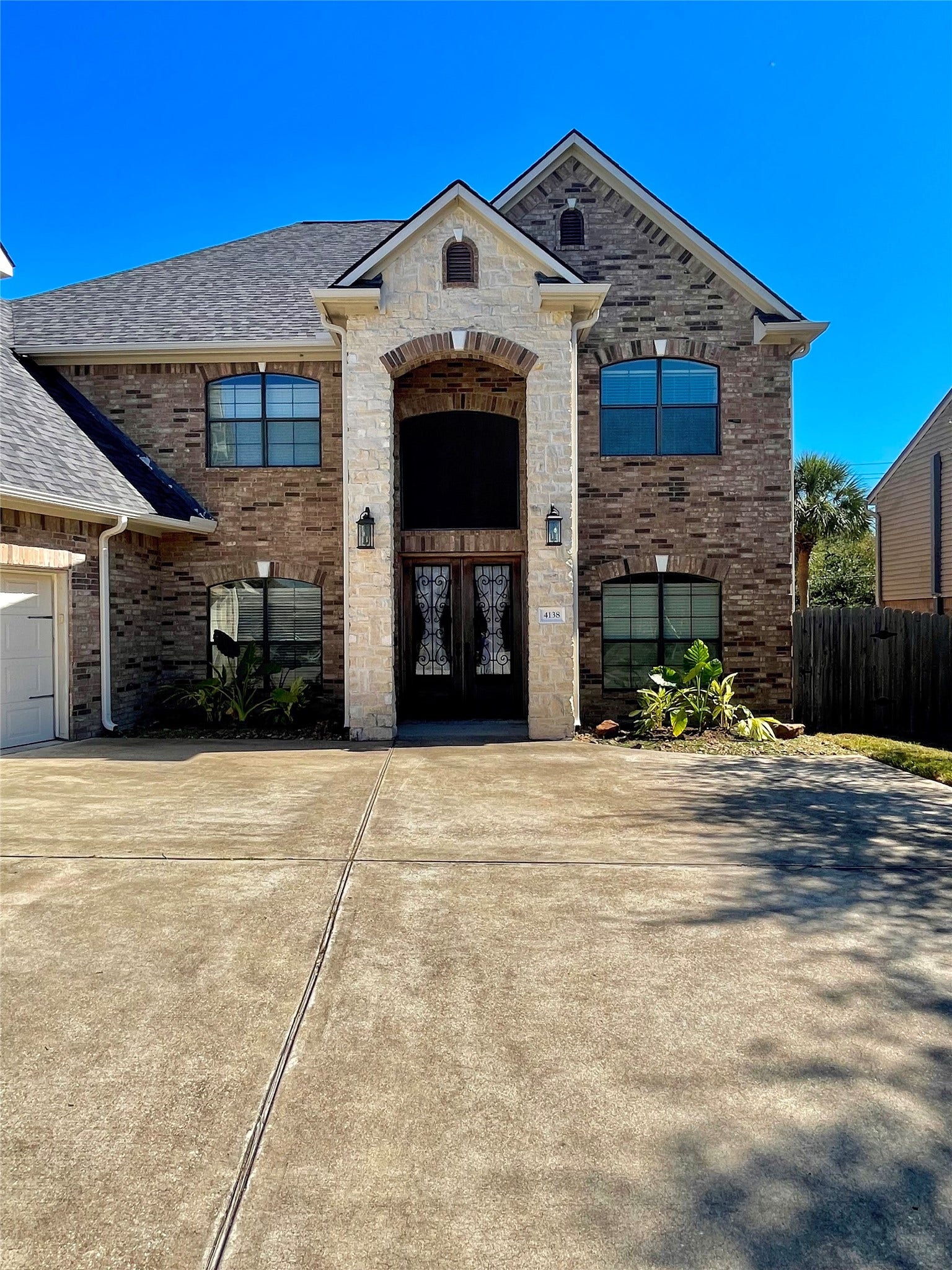 4138 Lakepointe Forest Drive, Seabrook, TX 77586 4138 Lakepointe Forest Drive, Seabrook, TX 77586