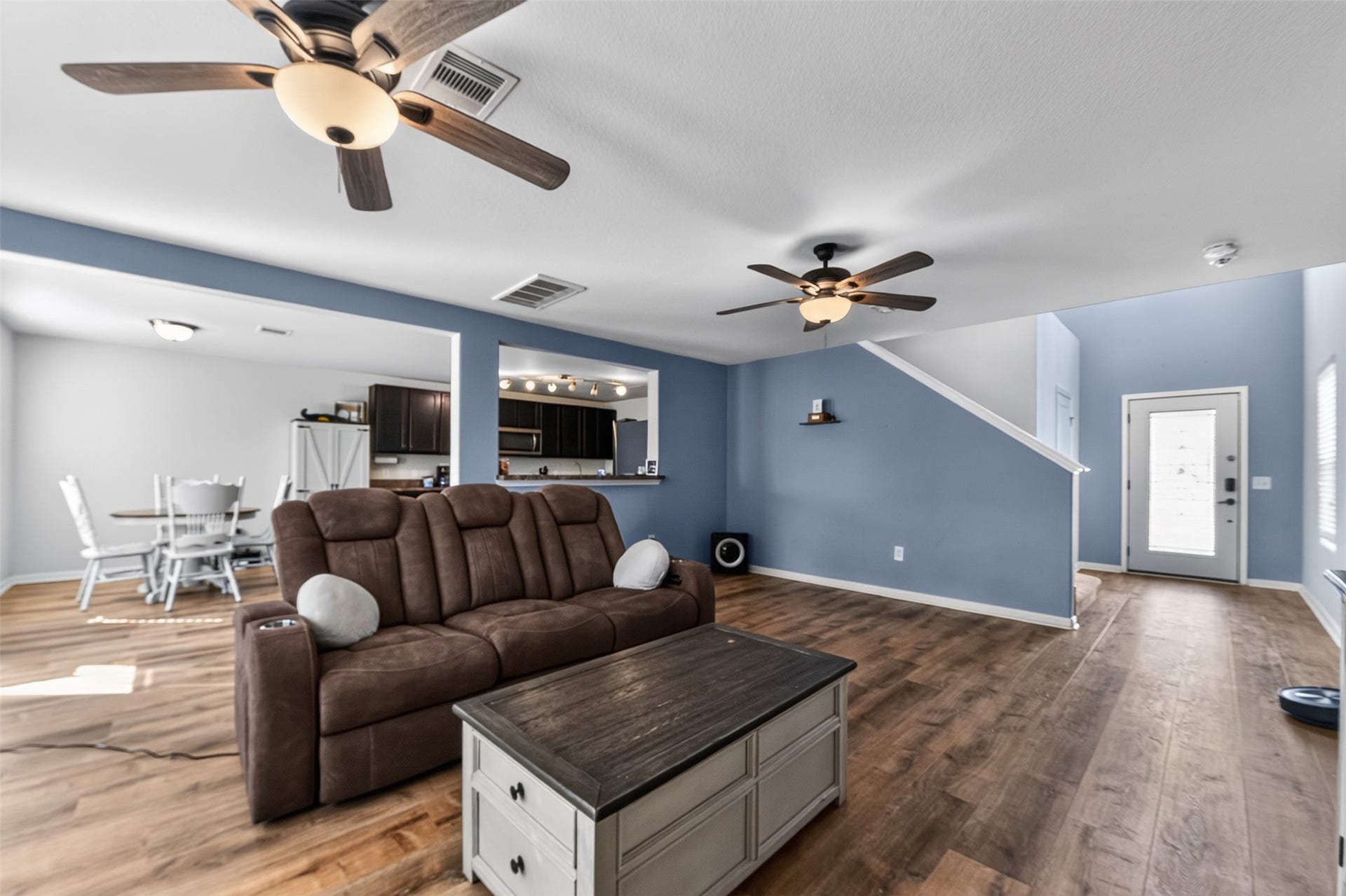 10006 Dawson Hill Lane, Houston, TX 77044 10006 Dawson Hill Lane, Houston, TX 77044