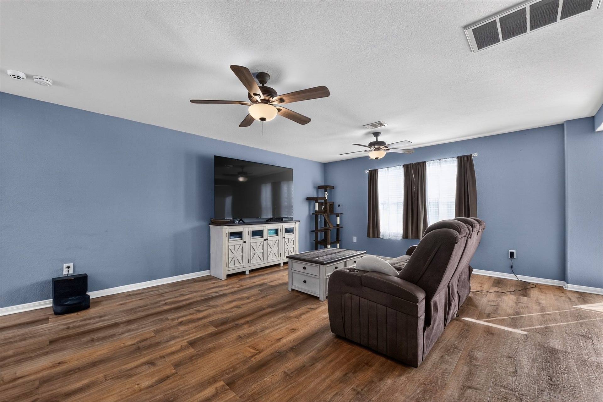 10006 Dawson Hill Lane, Houston, TX 77044 10006 Dawson Hill Lane, Houston, TX 77044