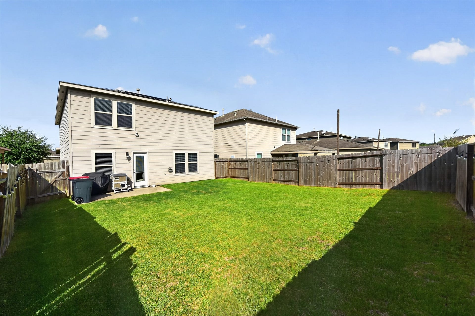 10006 Dawson Hill Lane, Houston, TX 77044 10006 Dawson Hill Lane, Houston, TX 77044