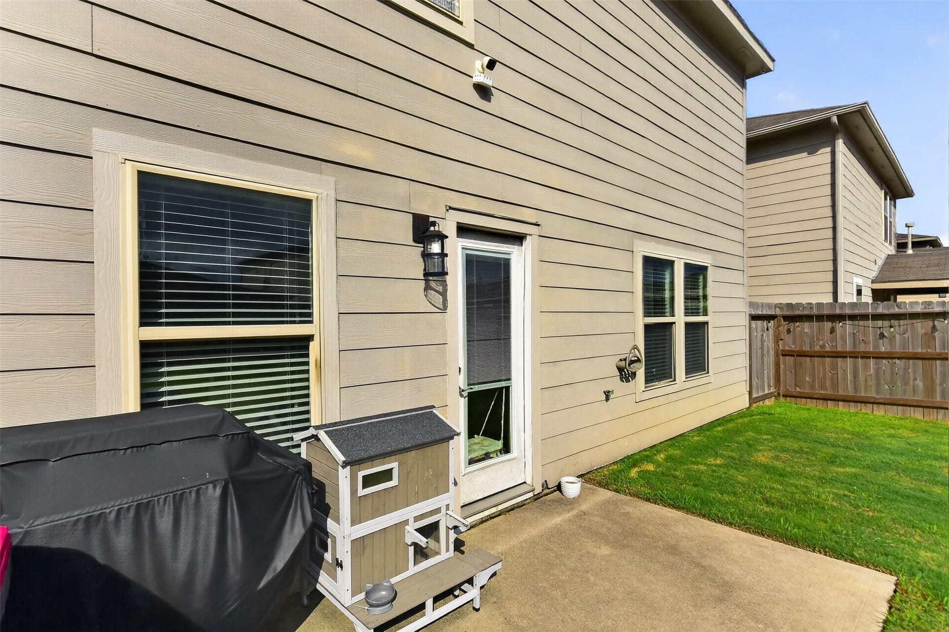 10006 Dawson Hill Lane, Houston, TX 77044 10006 Dawson Hill Lane, Houston, TX 77044