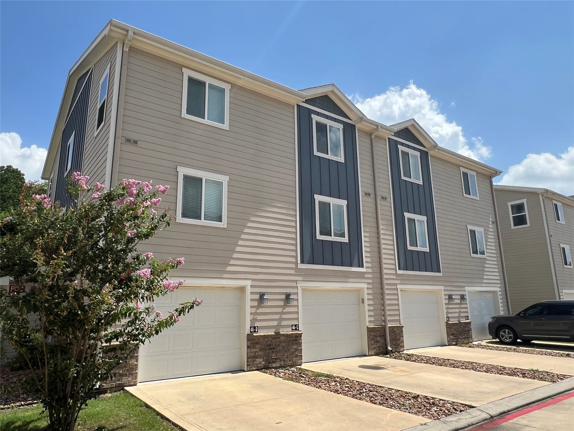 21155 Gosling Road, #48 A-D, Spring, TX 77388 21155 Gosling Road, #48 A-D, Spring, TX 77388