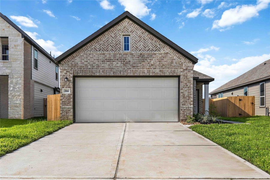 Property photo for 3066 Arrowwood Drive, Brookshire, TX