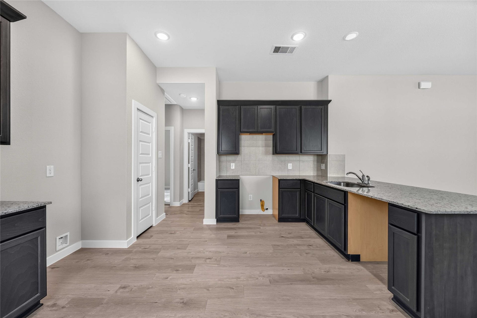 3066 Arrowwood Drive, Brookshire, TX 77423 3066 Arrowwood Drive, Brookshire, TX 77423