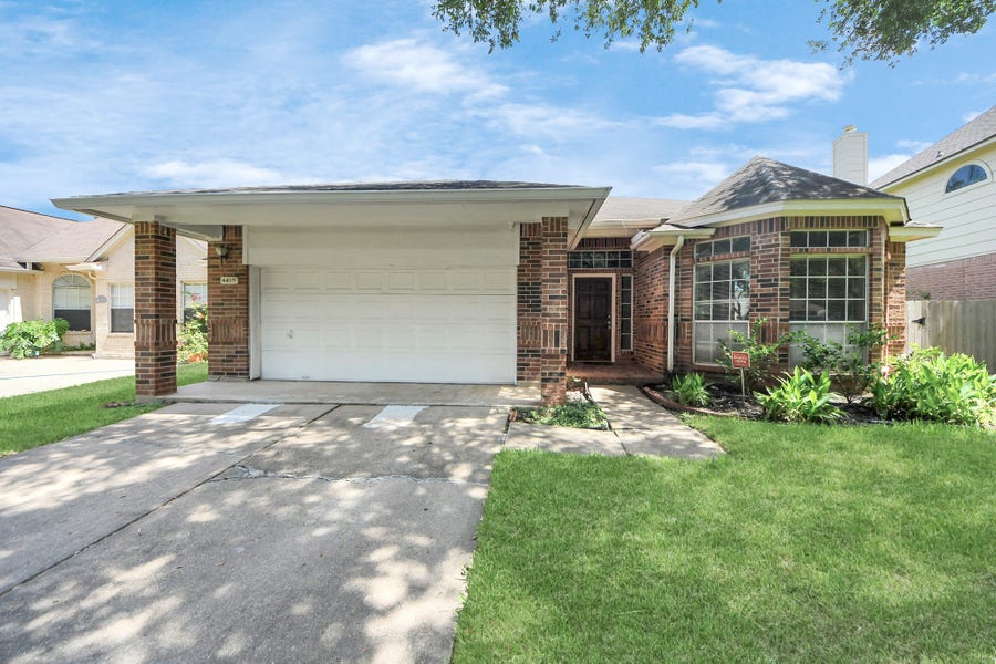 Property photo for 4615 Jaymar Drive, Sugar Land, TX